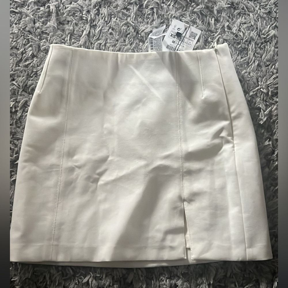Zara Cream: Off White Skirt